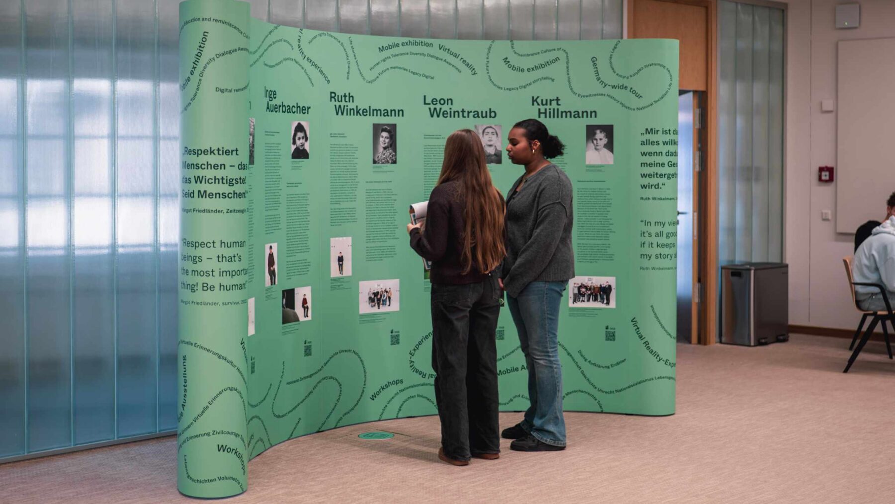 Wand der mobilen Ausstellung