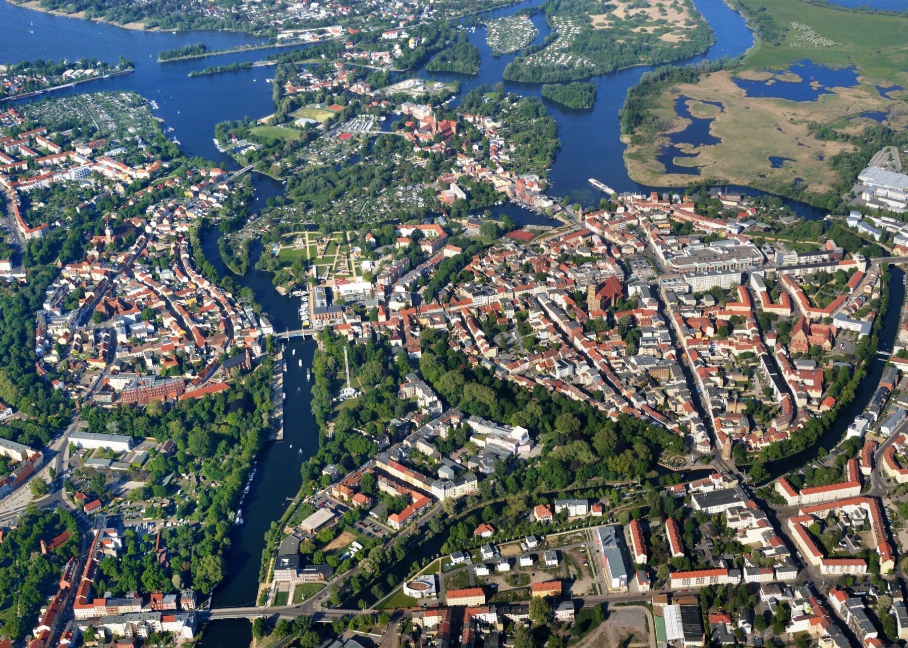 Vogelperspektive auf die Stadt Brandenburg an der Havel